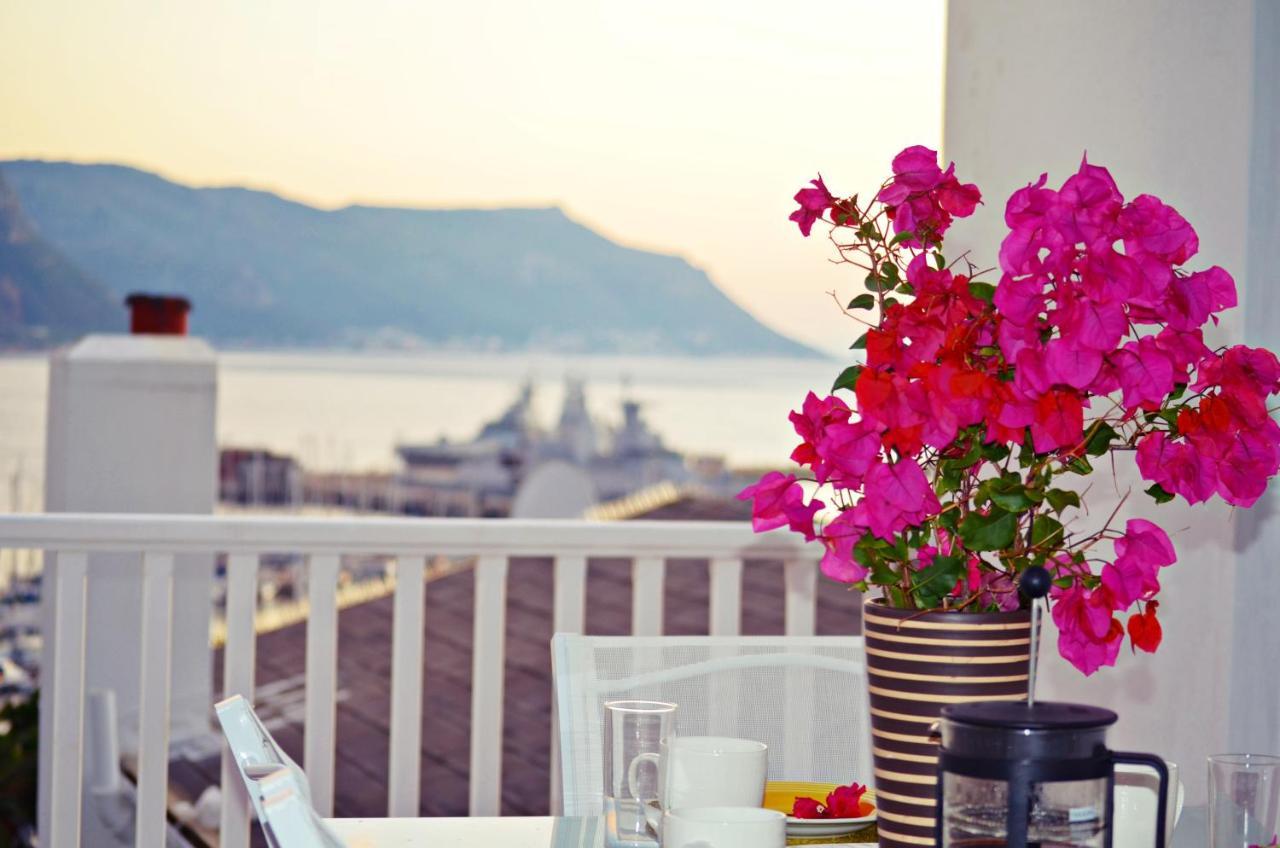 Bougainvillea House - The Heart Of Simonstown Simonʼs Town Buitenkant foto