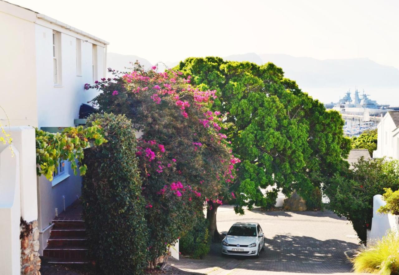 Bougainvillea House - The Heart Of Simonstown Simonʼs Town Buitenkant foto